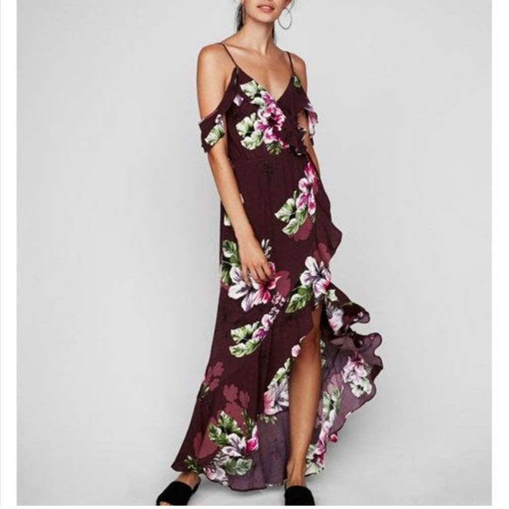 NWT Express Maxi Dress cold shoulder floral ruffle